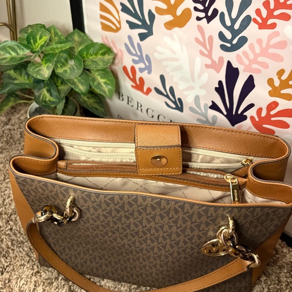 Michael Kors Monogram Shoulder Bag w/ MK Charm & Tortoise Chain Accents – Brown - Picture 10 of 16